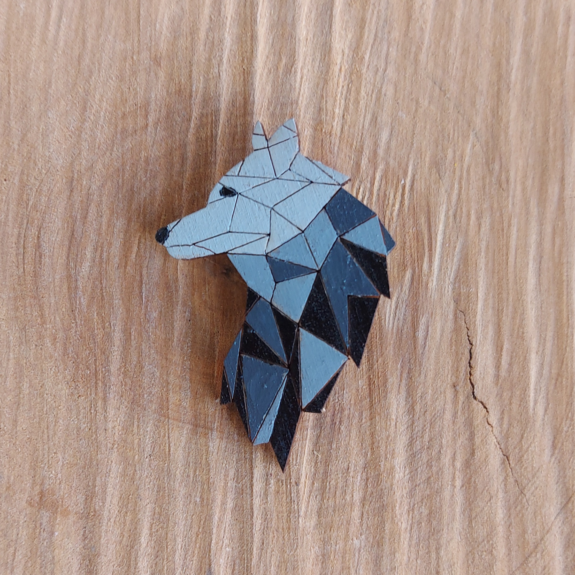 Dřevěný vlk šedivák